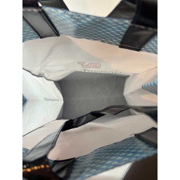 Vineyard Vines Reusable Shopping Tote Bag Eco-Friendly Whale Logo Pattern - Picture 3 of 3